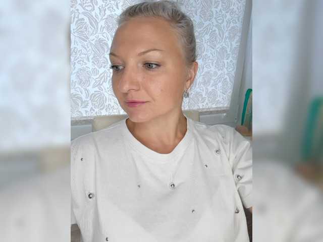 Anesteishen live webcam show