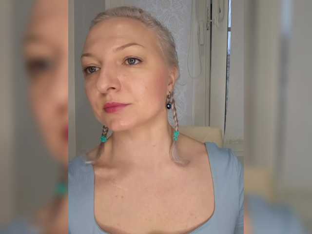 Anesteishen's BongaCams show and profile