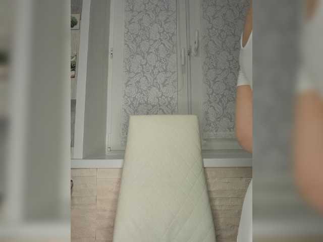 Anesteishen, live now on BongaCams