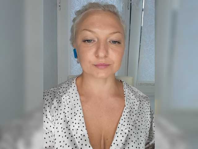 Anesteishen live webcam show