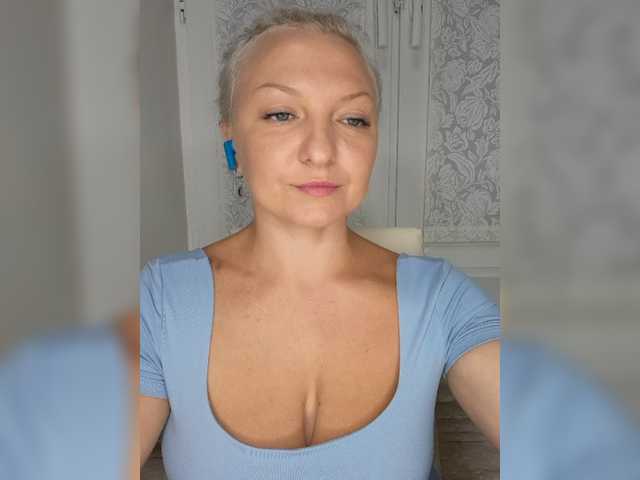 Anesteishen live webcam show
