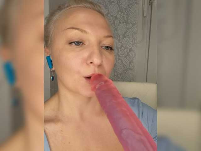 Anesteishen live cam on BongaCams