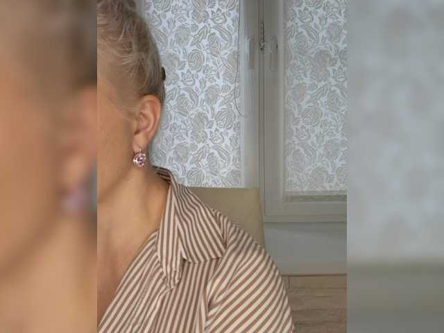 Anesteishen live cam on BongaCams