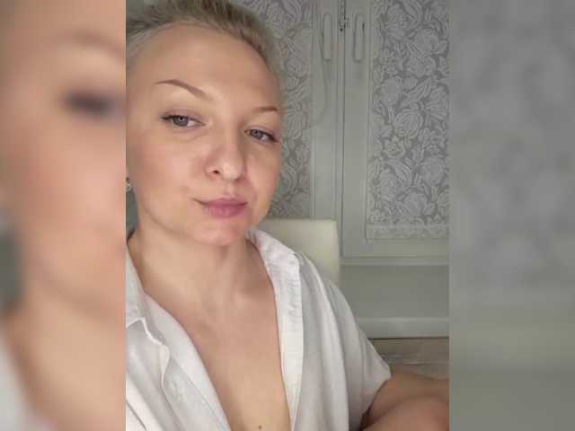 Andromache live cam