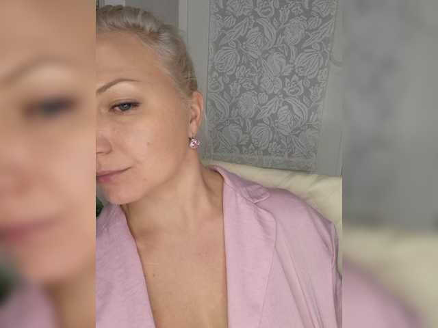 Anesteishen live cam on BongaCams