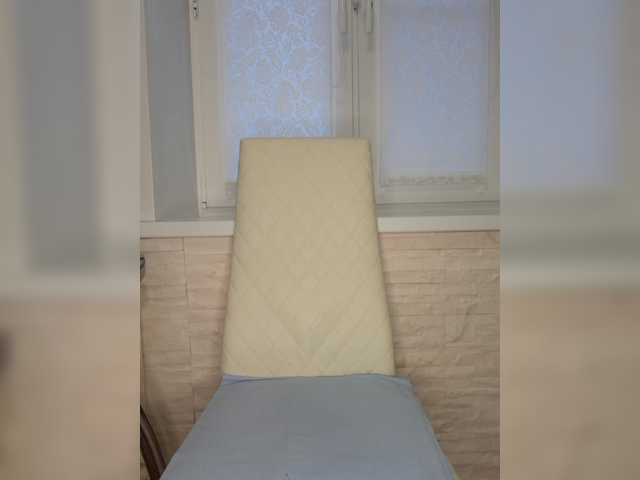 Anesteishen's BongaCams show and profile