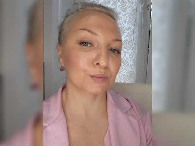 Anesteishen live cam on BongaCams