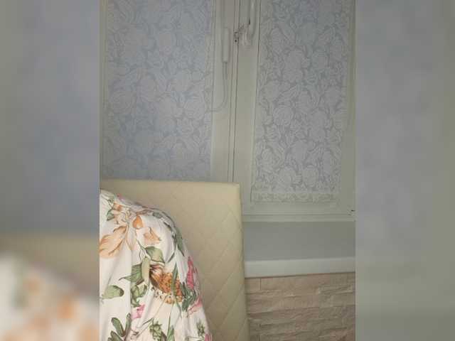 Anesteishen's BongaCams show and profile