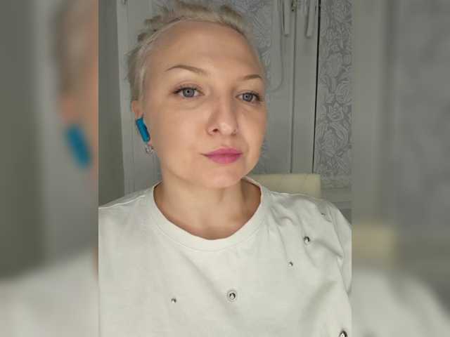 Anesteishen live cam on BongaCams