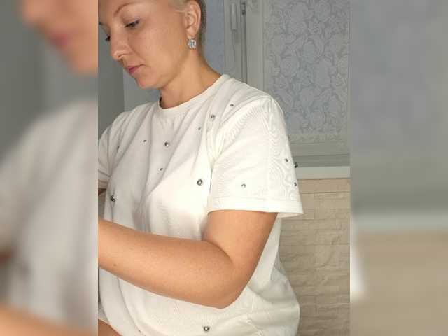 Anesteishen live webcam show