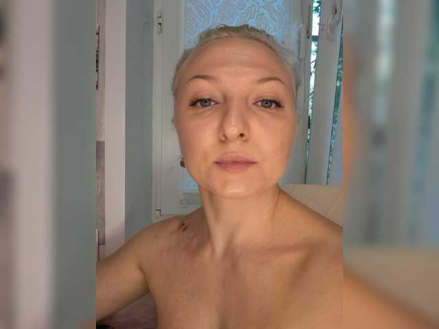 Anesteishen live cam on BongaCams