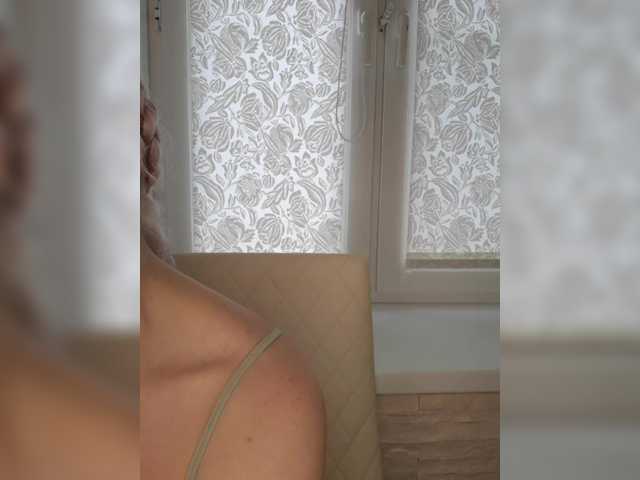 Anesteishen's BongaCams show and profile