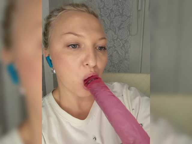 Anesteishen live cam on BongaCams