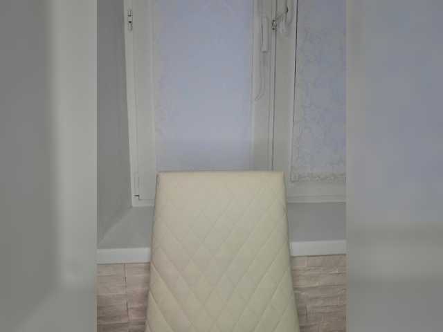 Anesteishen's BongaCams show and profile