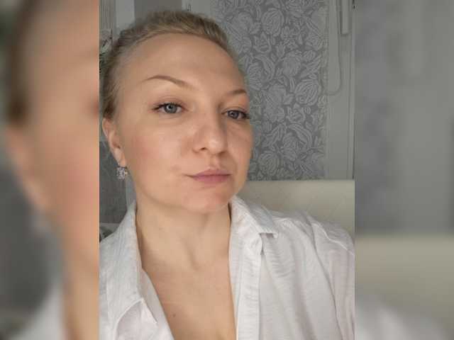 Anesteishen live cam on BongaCams