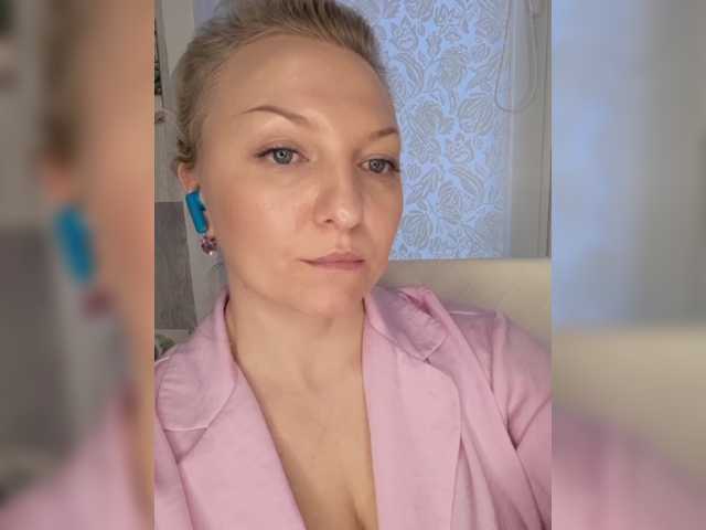 Anesteishen live cam on BongaCams