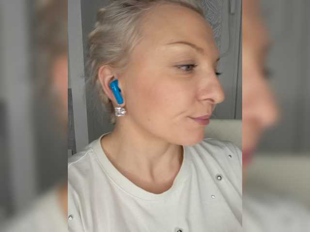 Anesteishen live cam on BongaCams