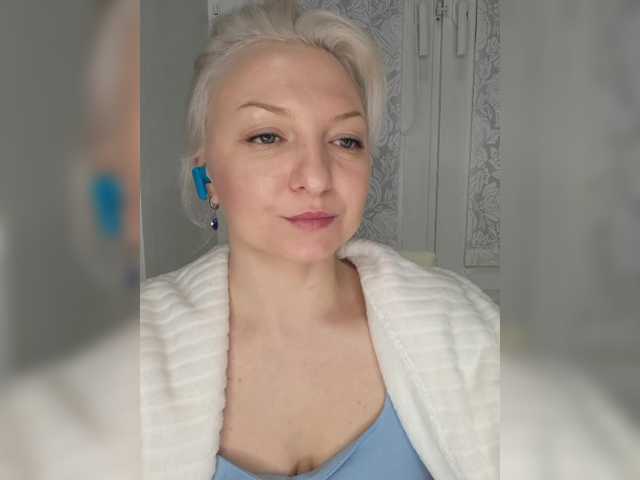 Anesteishen's BongaCams show and profile