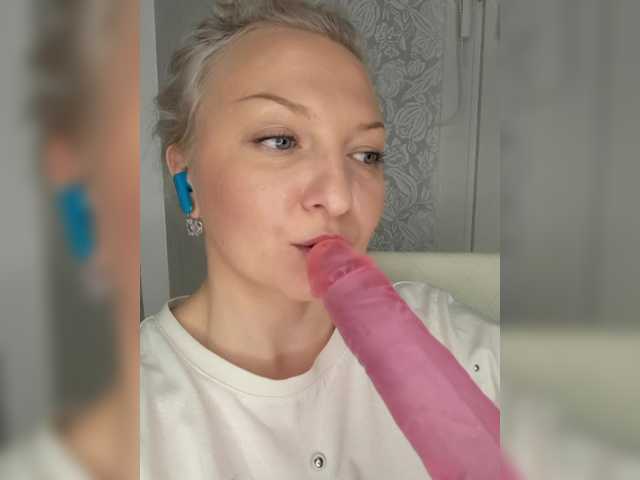 Anesteishen live cam on BongaCams