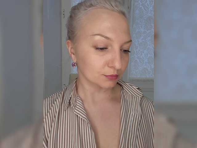 Anesteishen's BongaCams show and profile