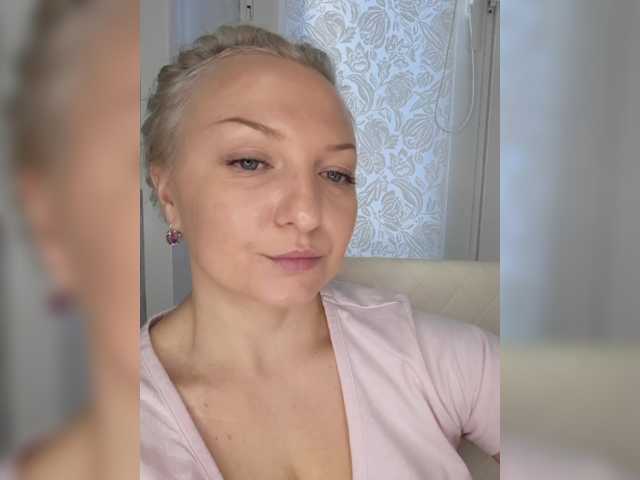 Anesteishen live cam on BongaCams