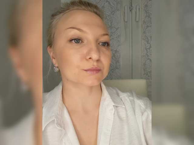 Anesteishen live cam on BongaCams