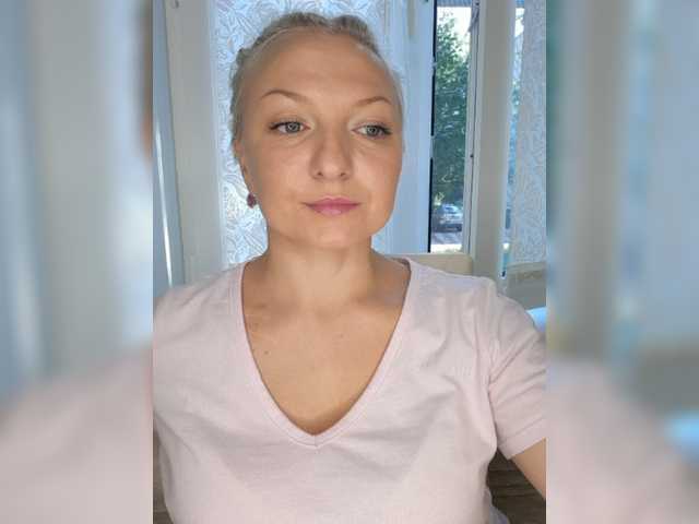 Anesteishen live cam on BongaCams