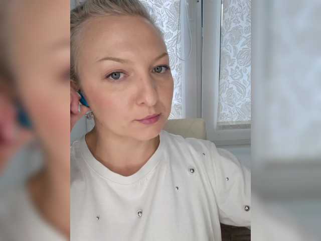 Anesteishen live cam on BongaCams