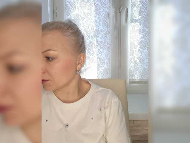 Anesteishen's BongaCams show and profile