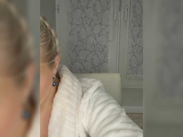 Anesteishen live cam on BongaCams