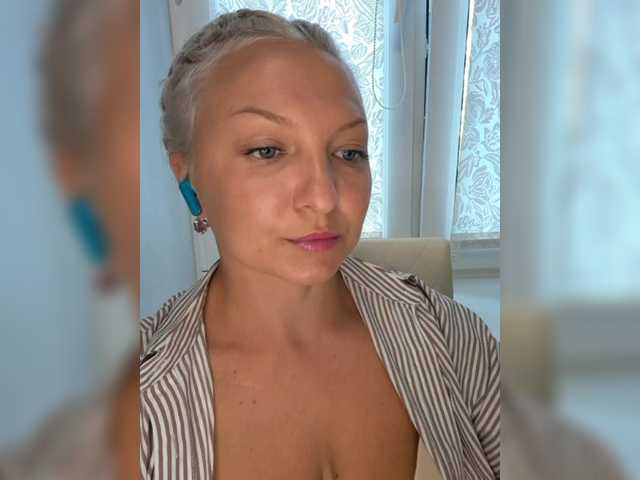 Anesteishen live webcam show