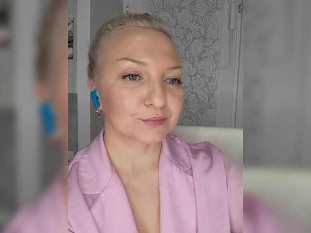 Anesteishen live cam on BongaCams