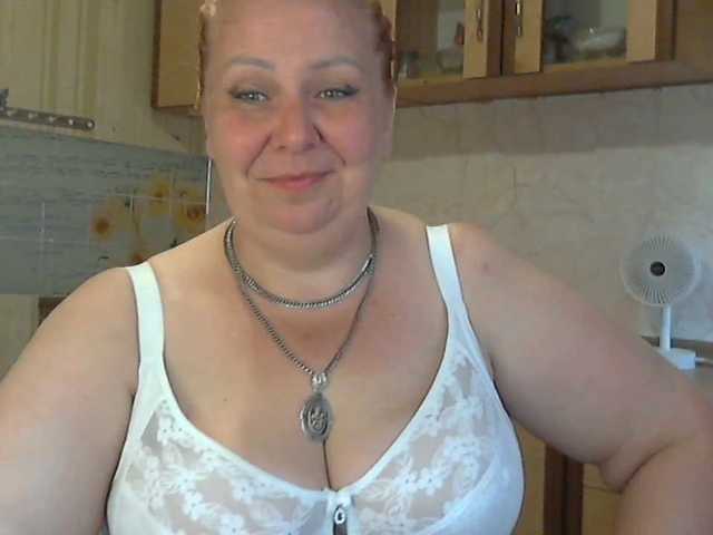 LilyTanya live cam on BongaCams