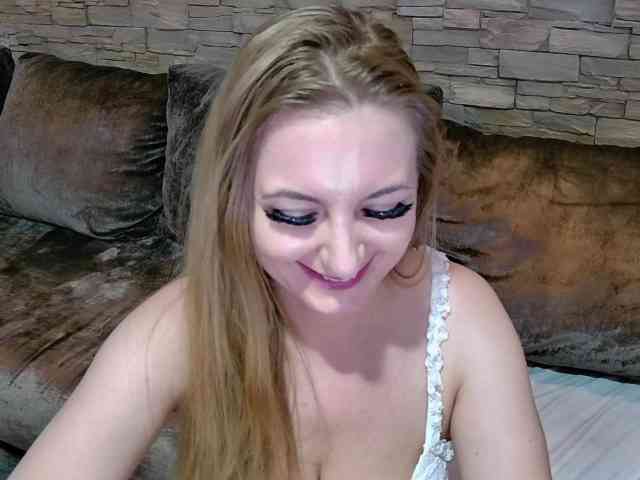 ChristinaHotX webcam