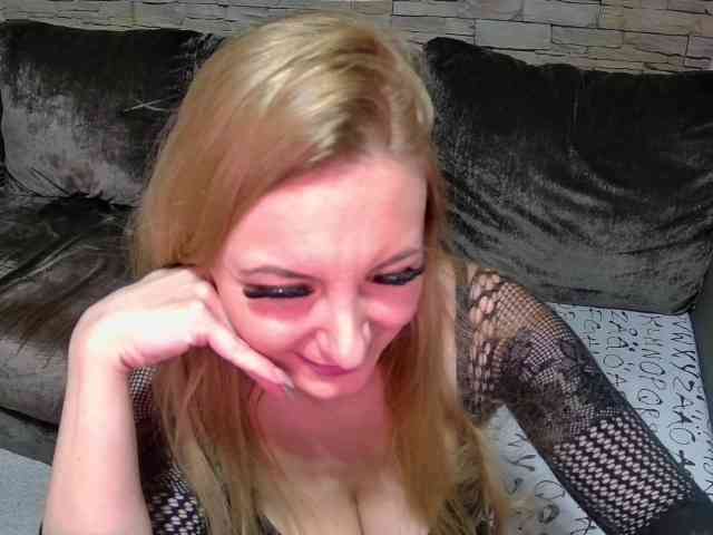 Modella: ChristinaHotX
