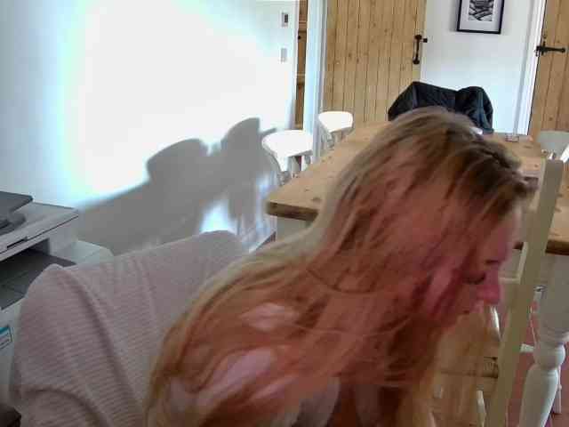 ChristinaHotX webcam