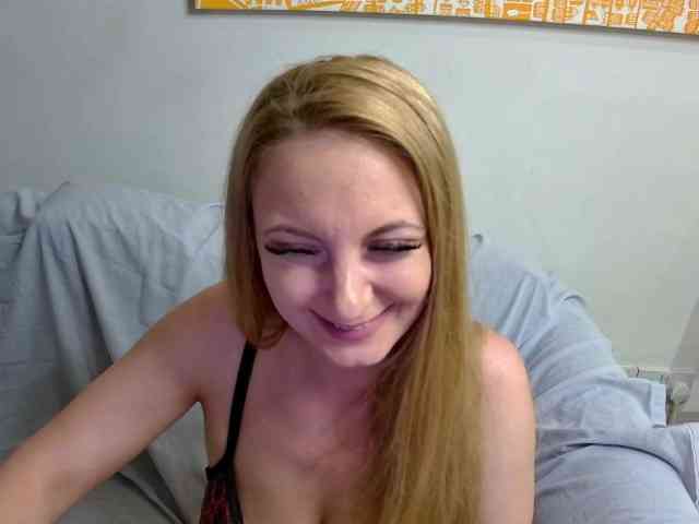 ChristinaHotX ChristinaHotX