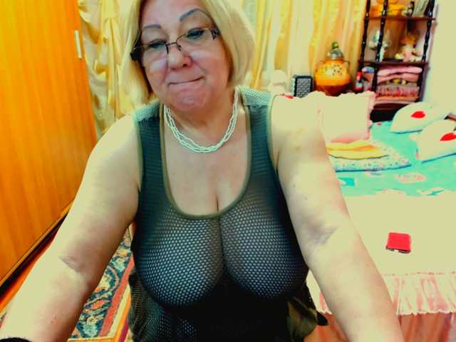 kony55c1a64fe live cam on BongaCams