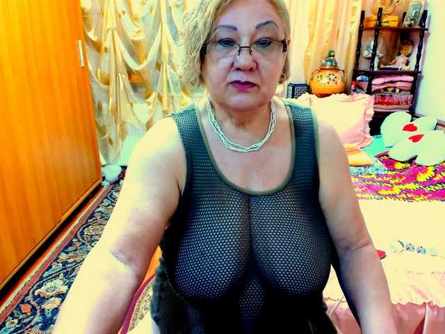 kony55c1a64fe live cam on BongaCams