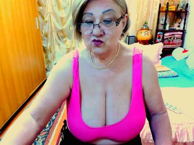 kony55c1a64fe live cam on BongaCams