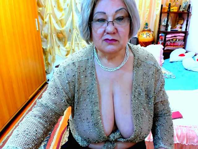 kony55c1a64fe live cam on BongaCams