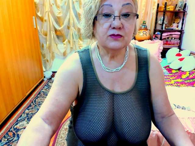 kony55c1a64fe live cam on BongaCams