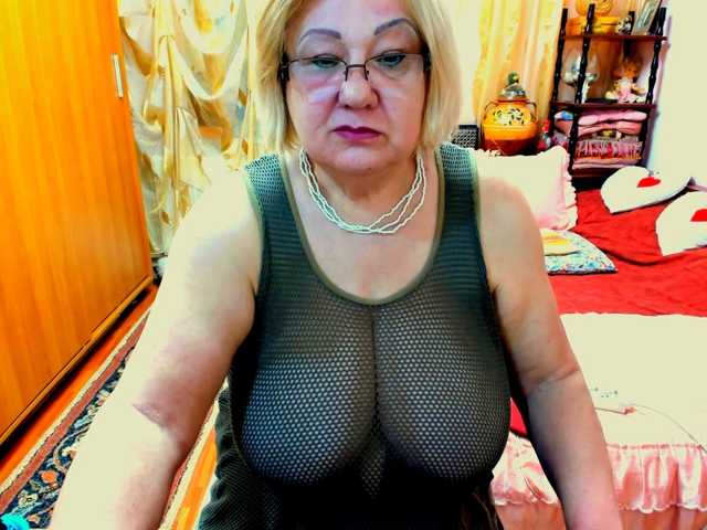 kony55c1a64fe live cam on BongaCams