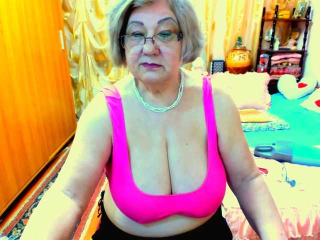 kony55c1a64fe live cam on BongaCams