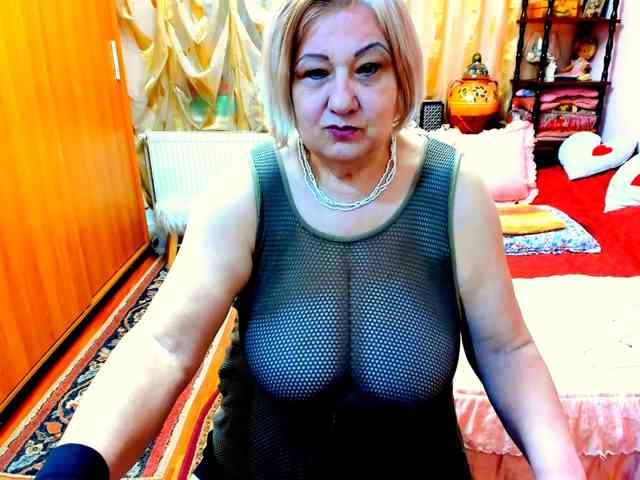 SeductiveMilf webcam