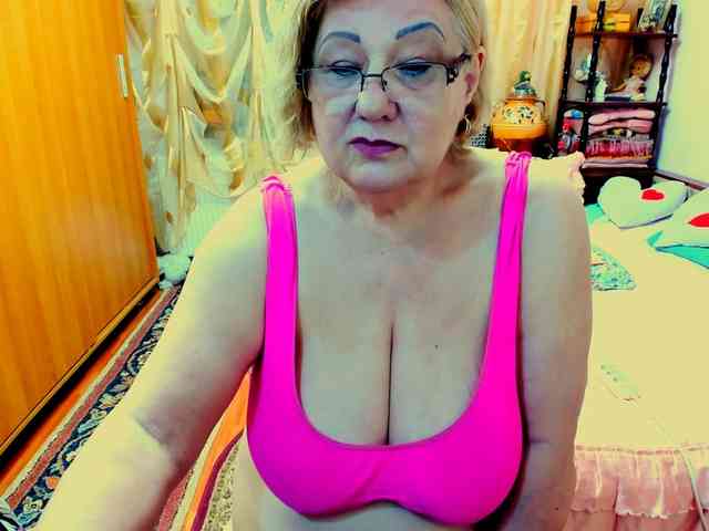 SeductiveMilf webcam