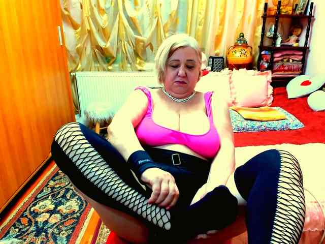 SeductiveMilf webcam