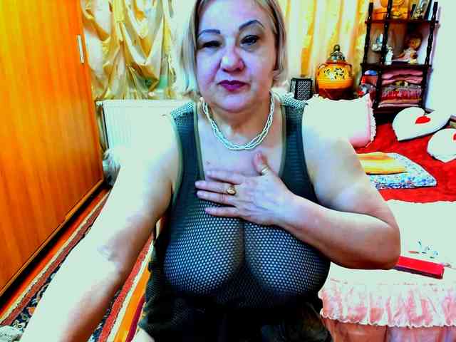 SeductiveMilf webcam