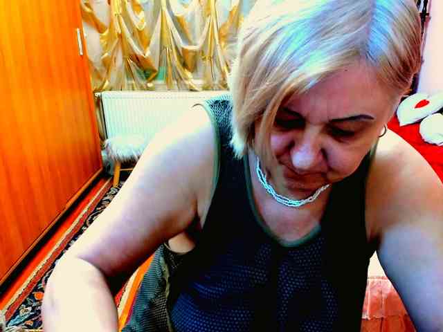 SeductiveMilf webcam