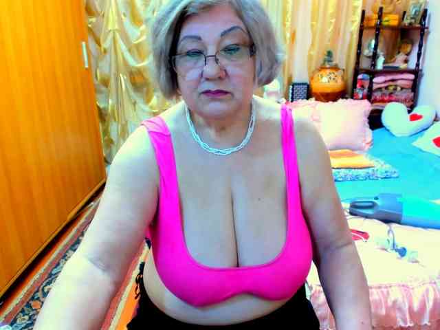 SeductiveMilf webcam